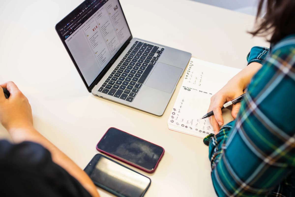 How to Create a Custom Shopify Product Feed for Google Ads